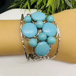 Vintage Faux Turquoise Wide Silver Tone Open Cuff Wire Bracelet Beautiful 4400